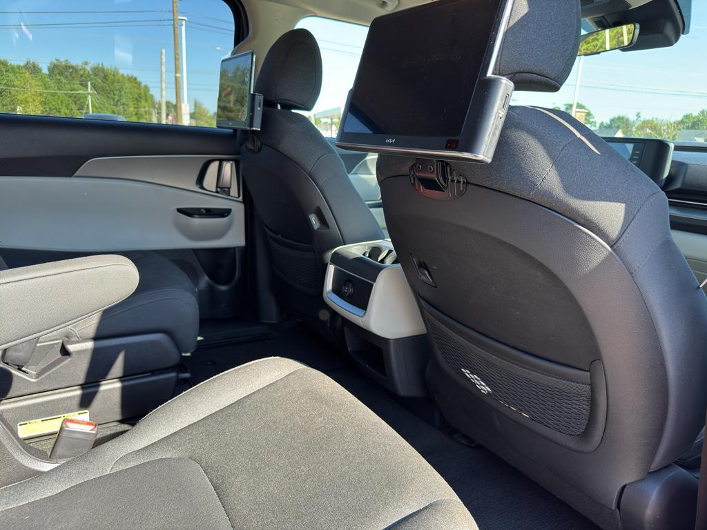 used 2022 Kia Carnival car, priced at $19,350