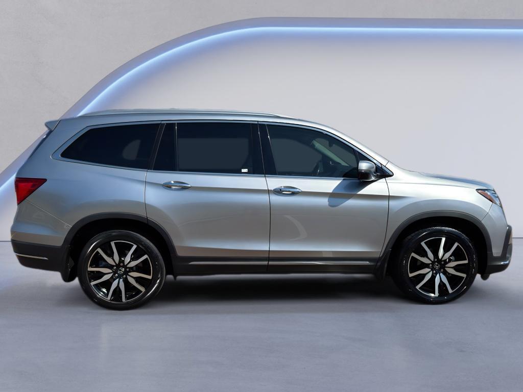 used 2021 Honda Pilot car, priced at $31,000
