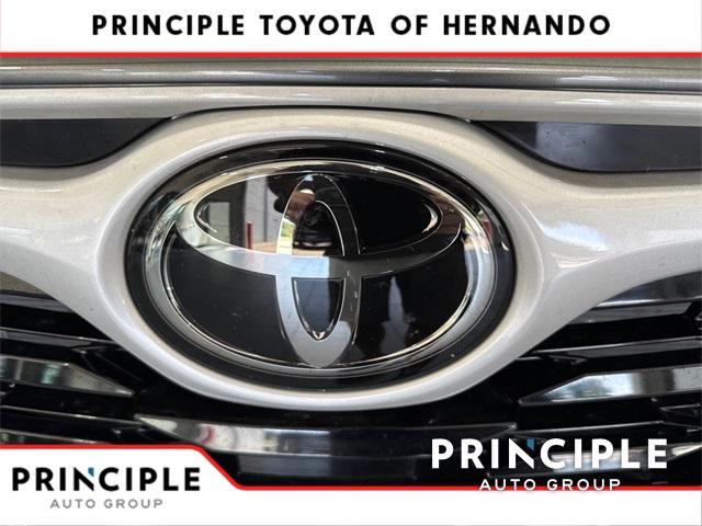 used 2025 Toyota Highlander car, priced at $46,400
