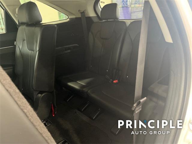 used 2024 Kia Sorento car, priced at $31,502