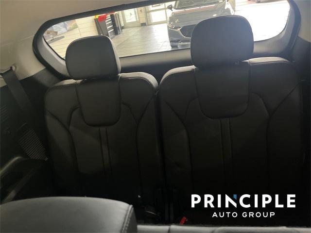 used 2024 Kia Sorento car, priced at $31,502