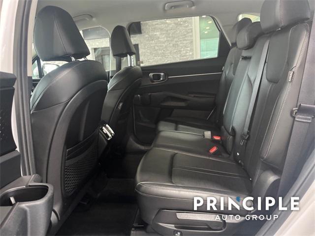used 2024 Kia Sorento car, priced at $31,502
