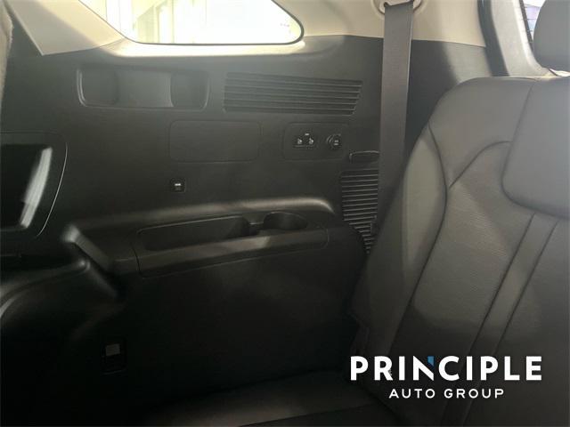 used 2024 Kia Sorento car, priced at $31,502