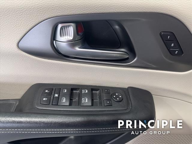 used 2022 Chrysler Pacifica car, priced at $25,470