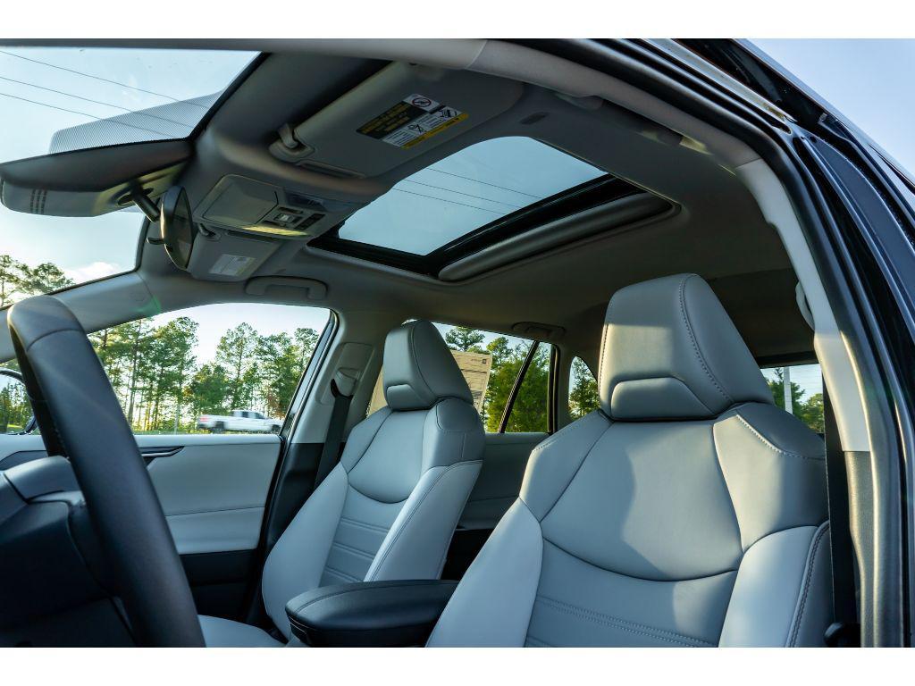 new 2025 Toyota RAV4 car