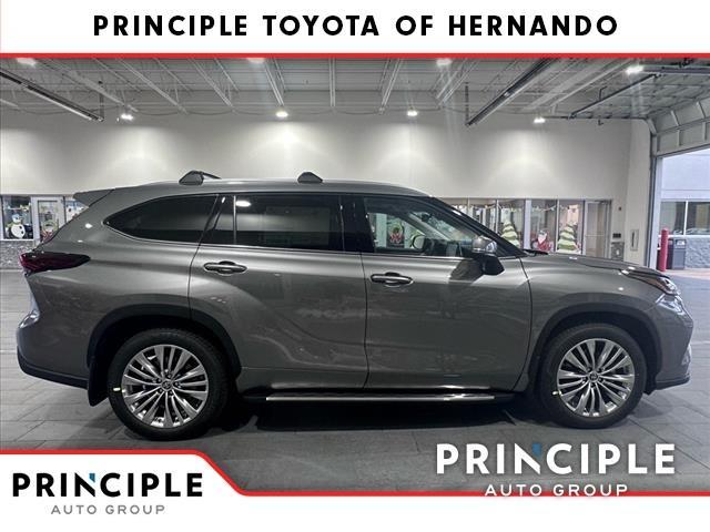 new 2025 Toyota Highlander car, priced at $56,513