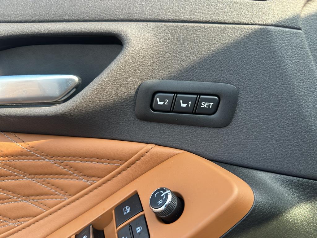 used 2022 Toyota Avalon Hybrid car, priced at $33,472