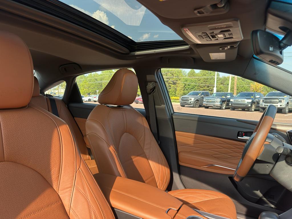 used 2022 Toyota Avalon Hybrid car, priced at $33,472