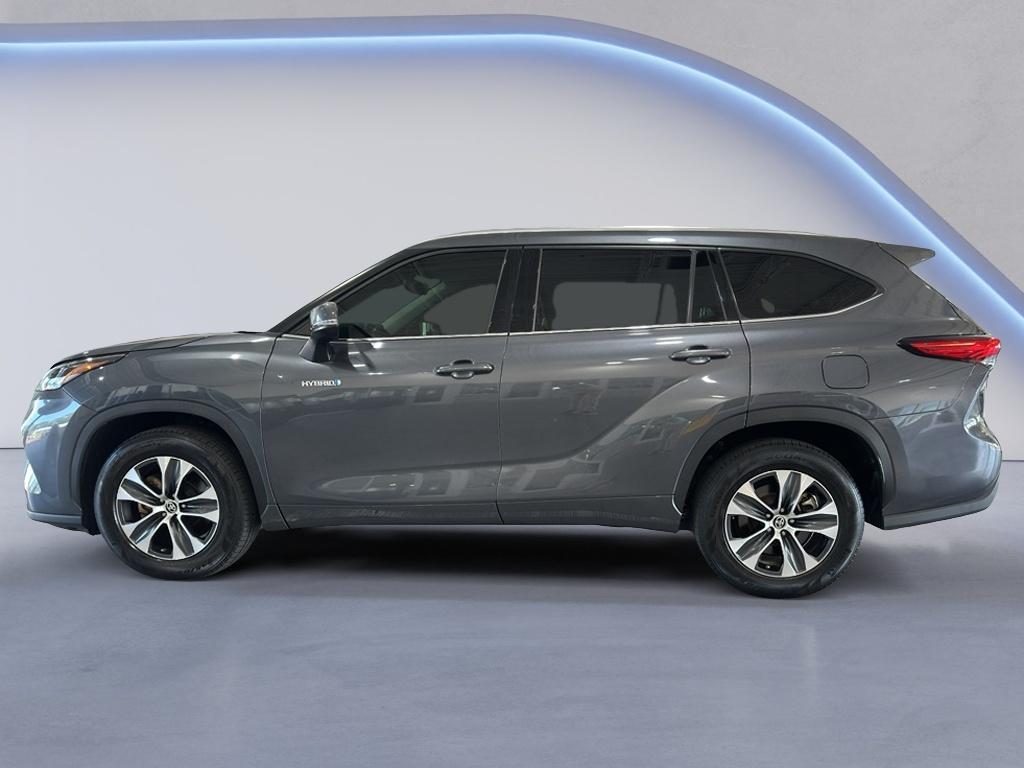 used 2021 Toyota Highlander Hybrid car, priced at $33,364