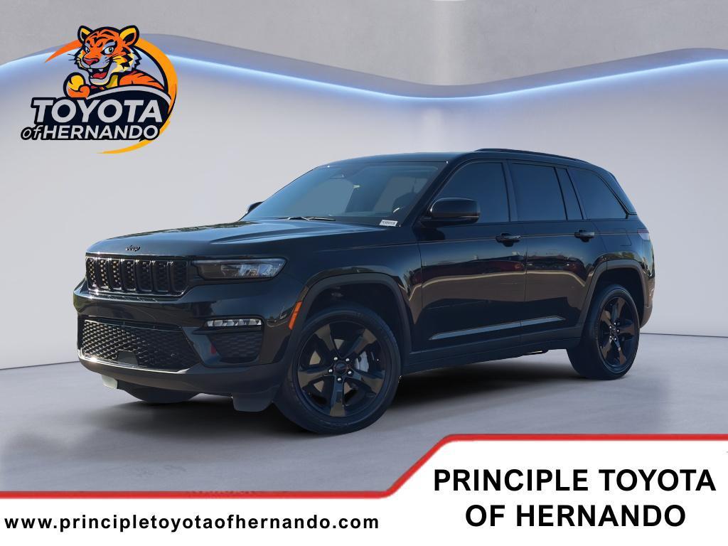 used 2023 Jeep Grand Cherokee car, priced at $31,000