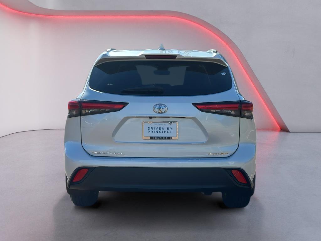used 2023 Toyota Highlander car, priced at $36,890
