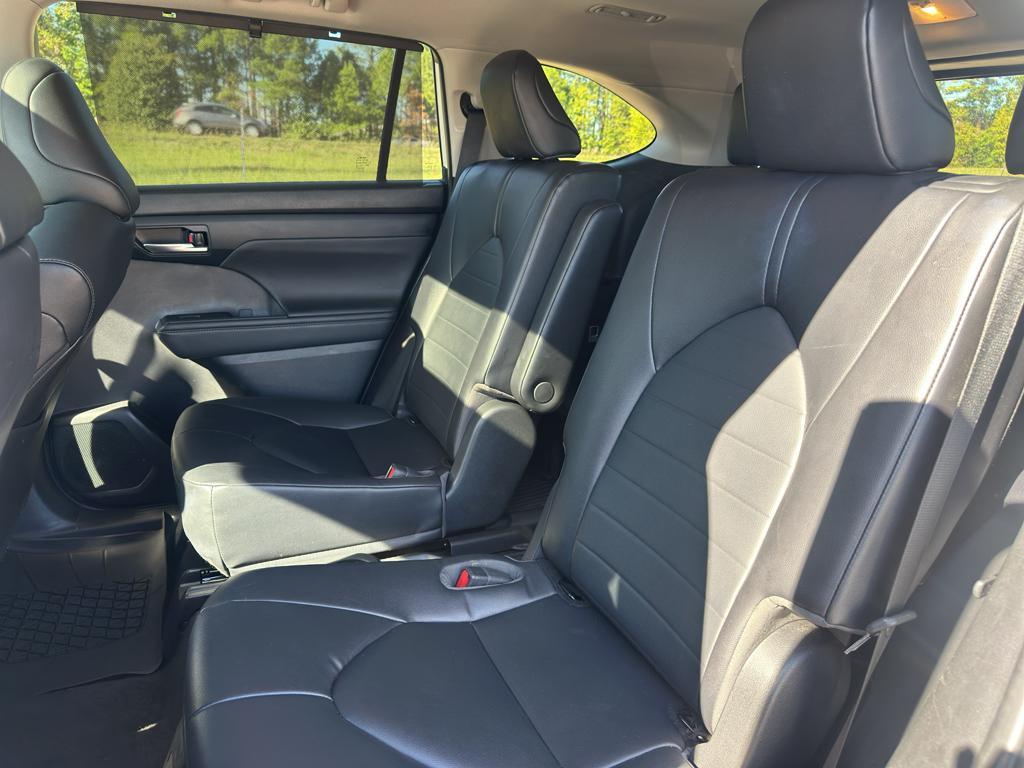 used 2023 Toyota Highlander car, priced at $36,890