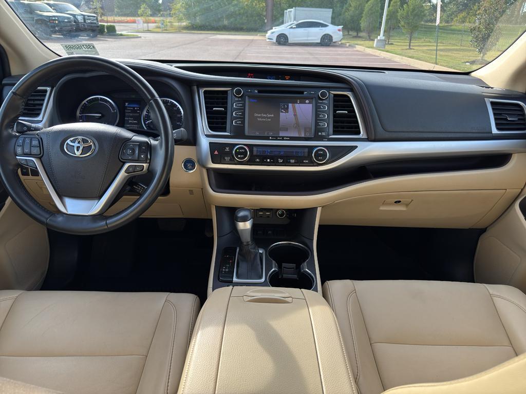 used 2019 Toyota Highlander Hybrid car, priced at $25,758