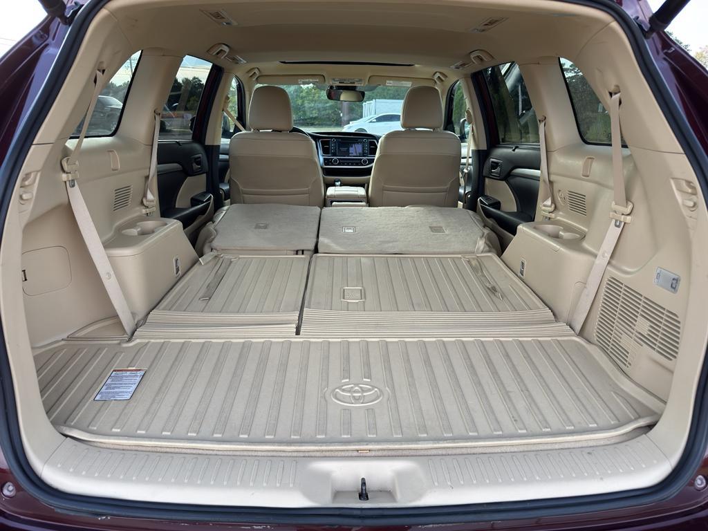 used 2019 Toyota Highlander Hybrid car, priced at $25,758