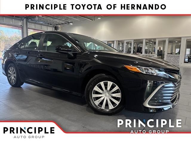 used 2023 Toyota Camry Hybrid car, priced at $29,000