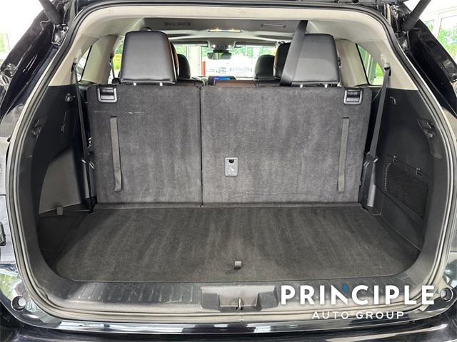 used 2024 Toyota Highlander car, priced at $42,999