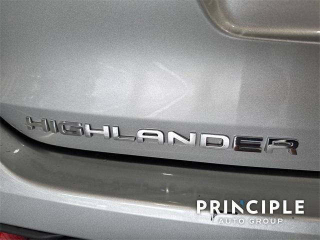 used 2024 Toyota Highlander car, priced at $40,910