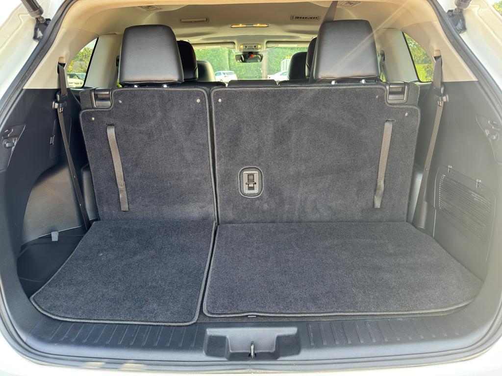 used 2021 Toyota Highlander car, priced at $31,894