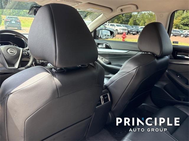 used 2023 Nissan Maxima car, priced at $26,525