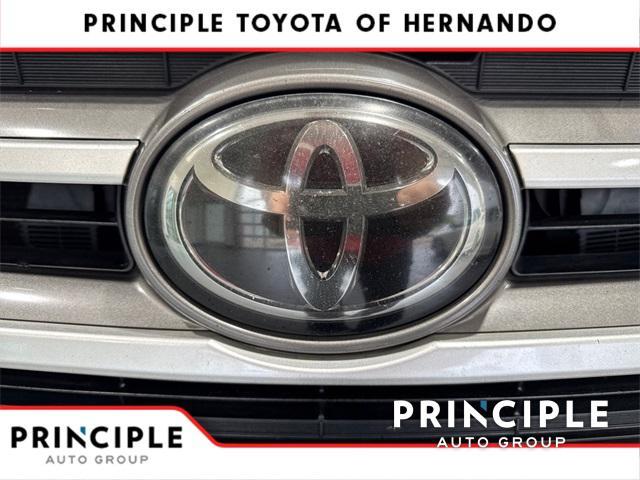 used 2017 Toyota Highlander car, priced at $19,300