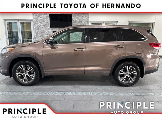 used 2017 Toyota Highlander car, priced at $19,300