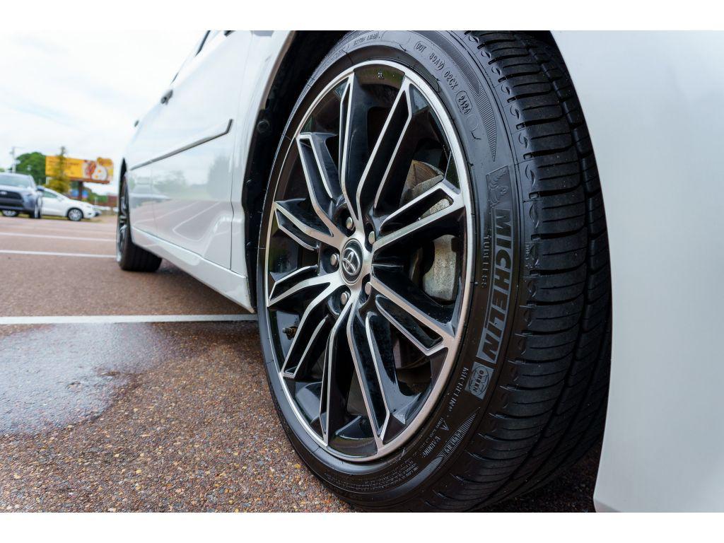 used 2019 Toyota Avalon car, priced at $27,644