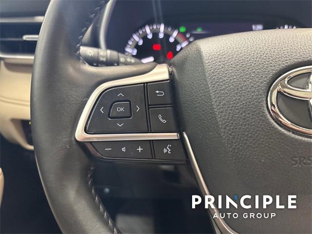 used 2023 Toyota Highlander car, priced at $37,500