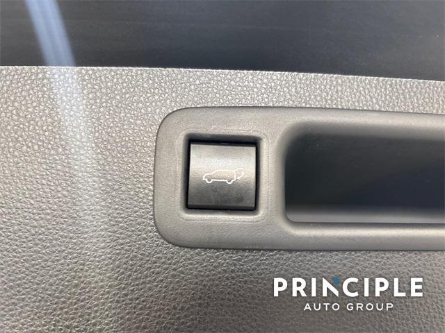 used 2023 Toyota Highlander car, priced at $37,500