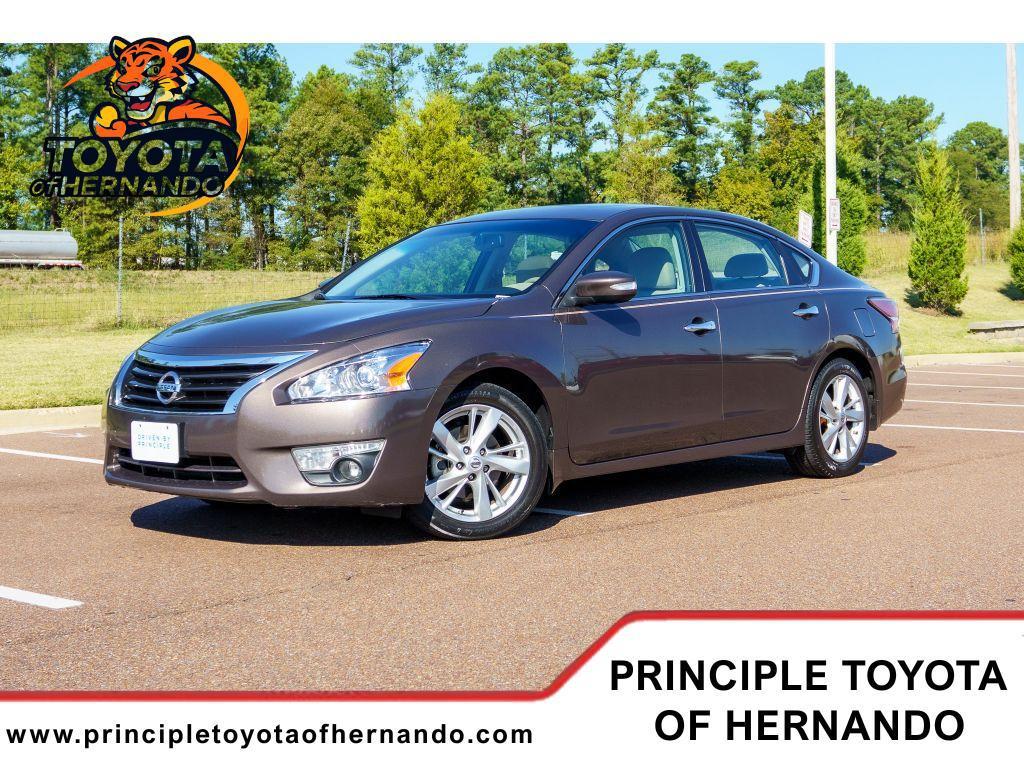 used 2014 Nissan Altima car, priced at $10,900