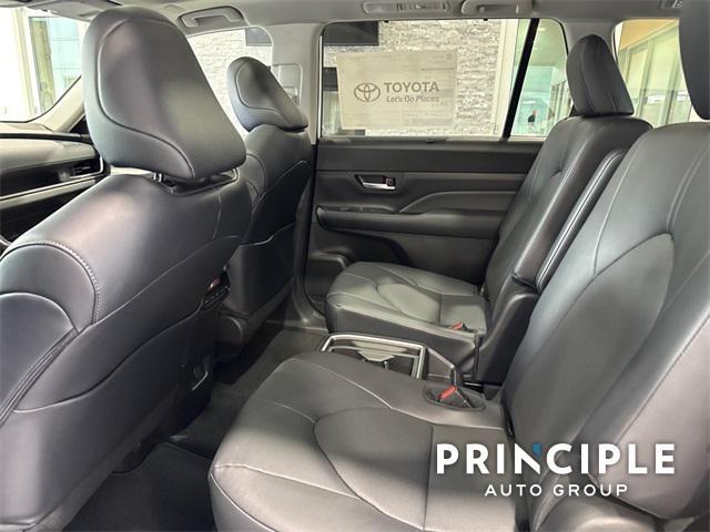 new 2025 Toyota Grand Highlander car, priced at $51,157
