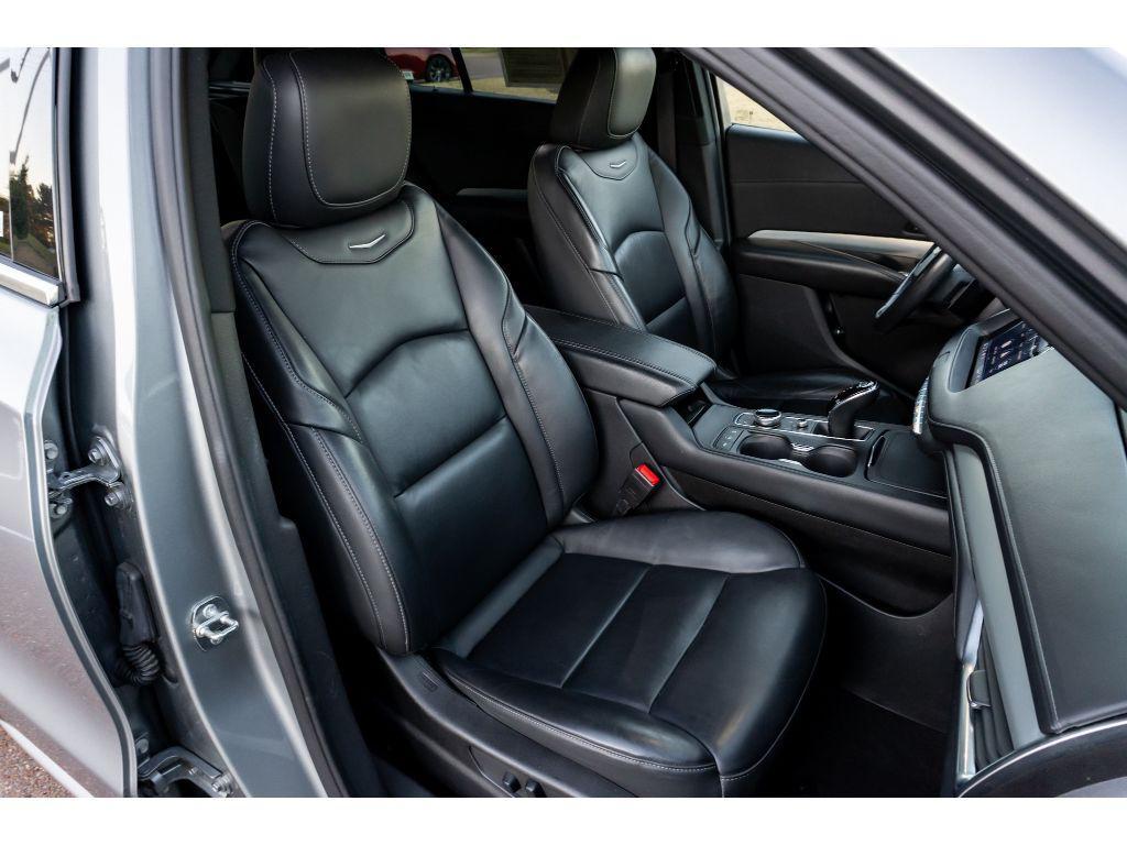 used 2023 Cadillac XT4 car, priced at $24,900