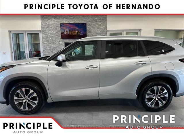 used 2024 Toyota Highlander car, priced at $42,000