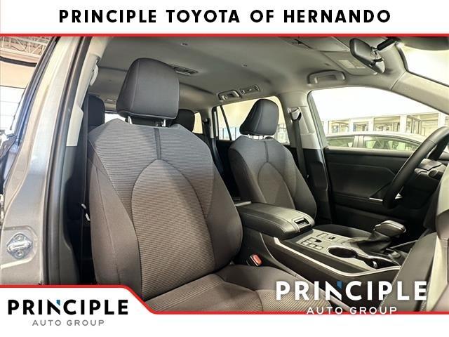 used 2024 Toyota Highlander car, priced at $38,000