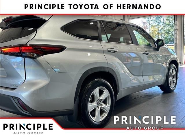 used 2024 Toyota Highlander car, priced at $38,000