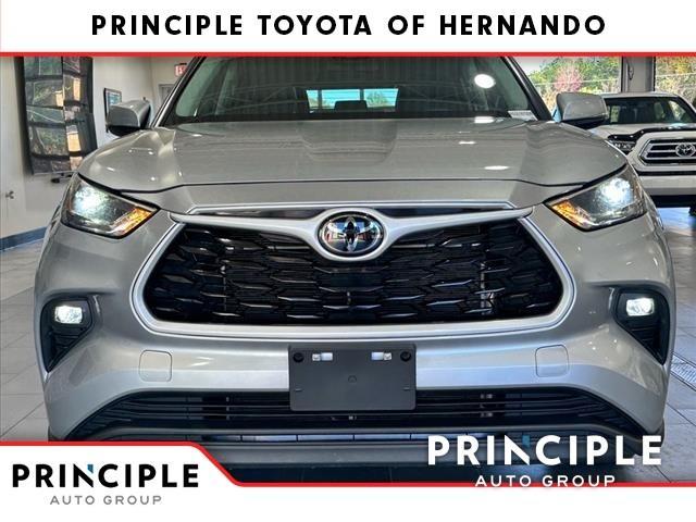 used 2024 Toyota Highlander car, priced at $38,000