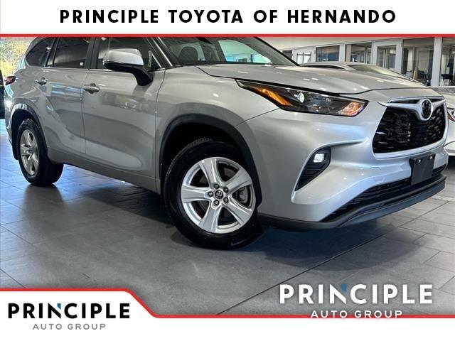 used 2024 Toyota Highlander car, priced at $38,000