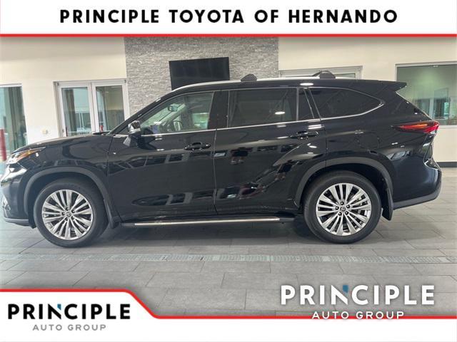 new 2025 Toyota Highlander car, priced at $55,775