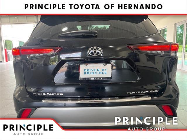 new 2025 Toyota Highlander car, priced at $55,775