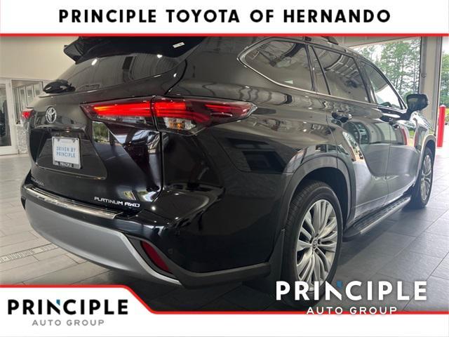 new 2025 Toyota Highlander car, priced at $55,775