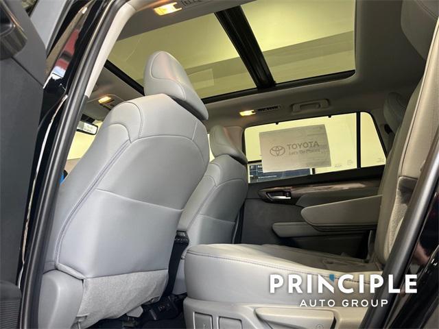 new 2025 Toyota Highlander car, priced at $55,775