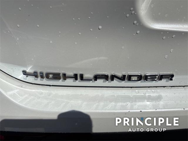 used 2023 Toyota Highlander car, priced at $38,271