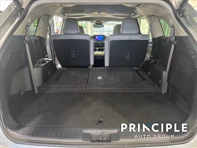 used 2024 Toyota Highlander car, priced at $43,430