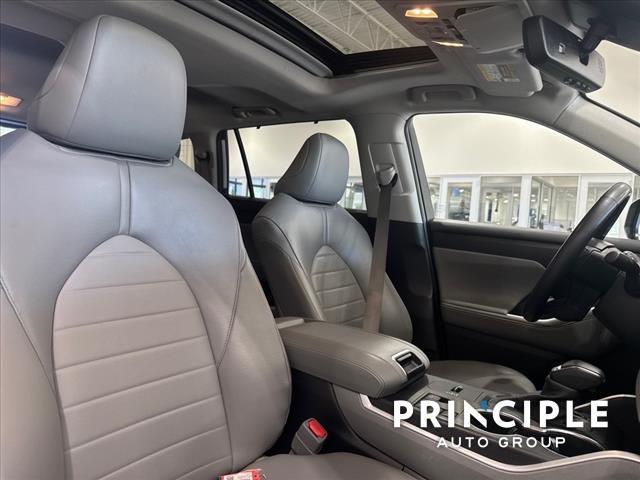 used 2024 Toyota Highlander car, priced at $43,430