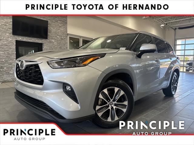 used 2024 Toyota Highlander car, priced at $43,500