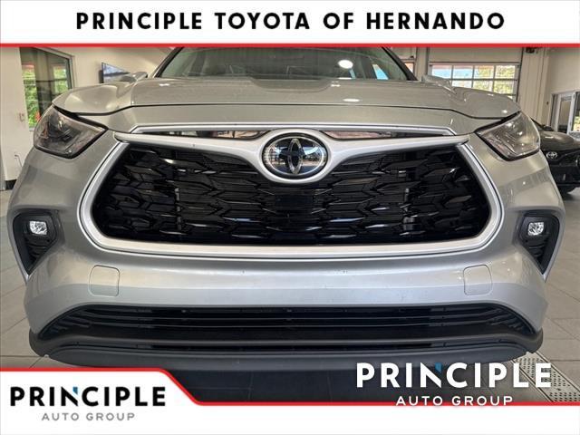 used 2024 Toyota Highlander car, priced at $43,430