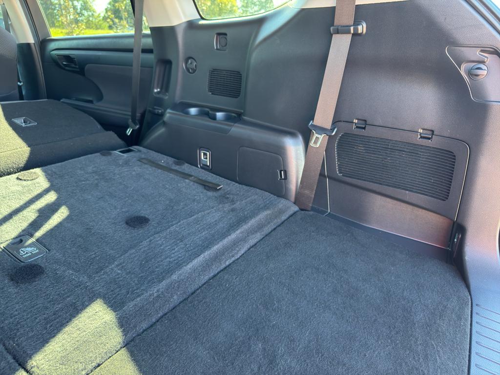 used 2023 Toyota Highlander car, priced at $34,407