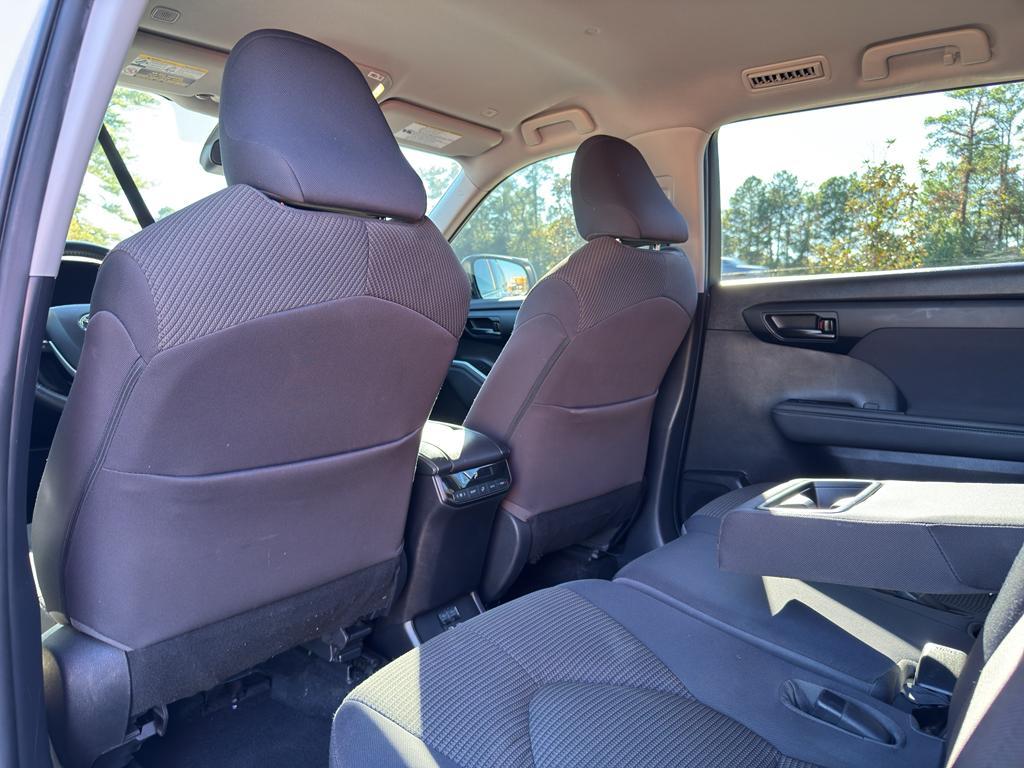 used 2023 Toyota Highlander car, priced at $34,407