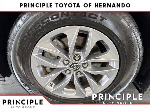 used 2022 Toyota Sienna car, priced at $33,422