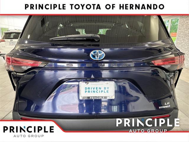 used 2022 Toyota Sienna car, priced at $33,422