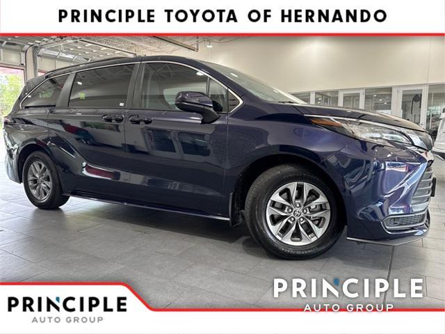 used 2022 Toyota Sienna car, priced at $33,422